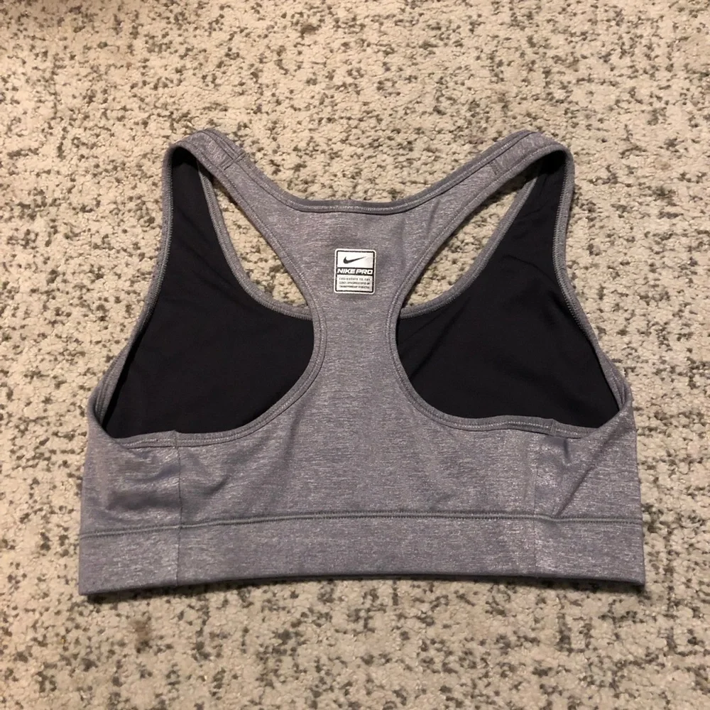 NikeFit Dry Gray & Black Sports Bra Size Medium
